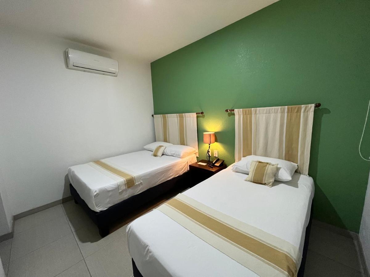 Nueve Agaves Hotel تيكيلا المظهر الخارجي الصورة